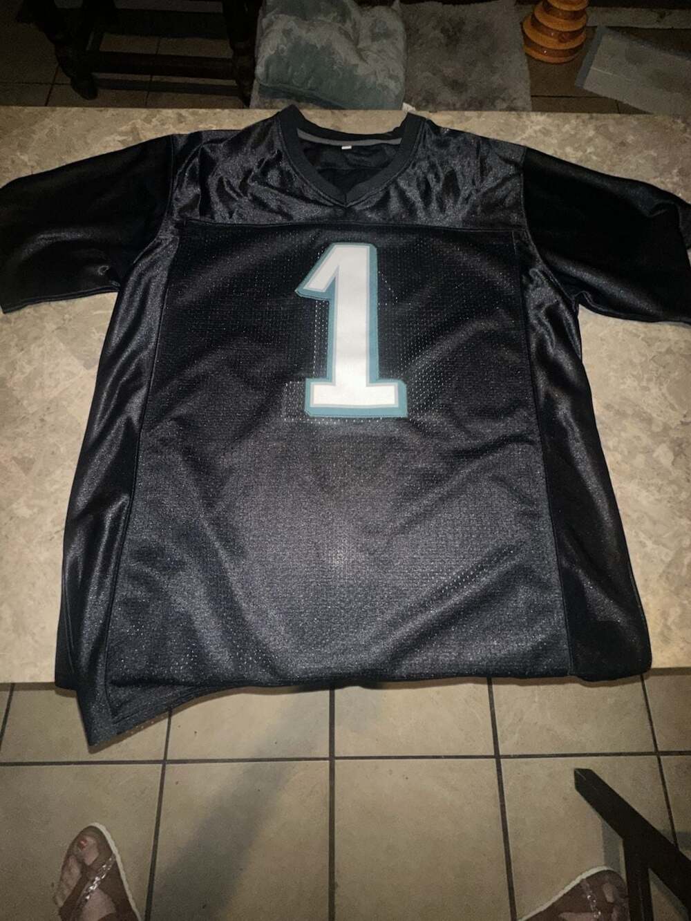 Unbranded Jalen Hurts 1 Philadelphia Eagles Football Jersey Medium/Large NWT